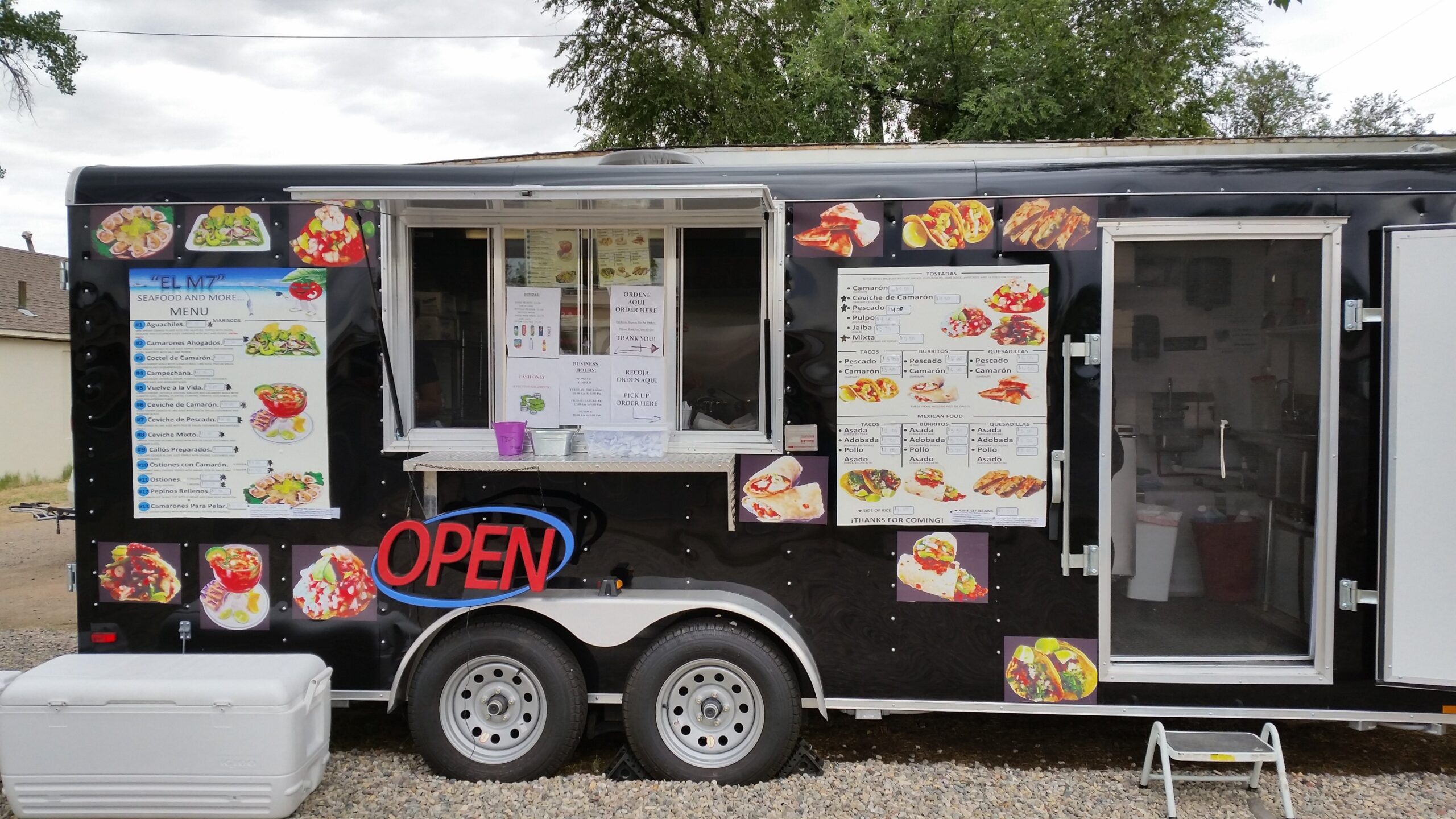 El M7 Mariscos y Mas food truck at 2856 North Ave., just east of Maxim Motors, is open Tuesday through Sunday, 11 a.m. - 9 p.m.